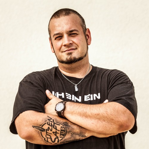 Minupren Feat. L - Ledaxx