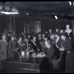 Episode 1 - Maggie Voted: The 19th amendment and women in politics
