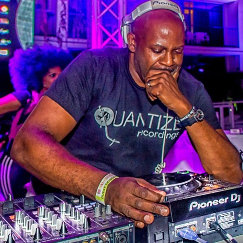 The QTZ Quintessential Mix Session 11 - 21 - 2017