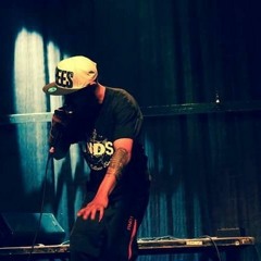 Golden Ft. Molly Mountain (Prod. by Coon)