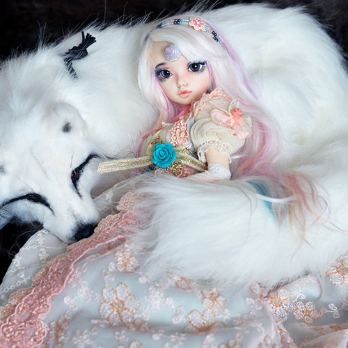 good white <3