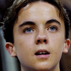 Frankie Muniz wakes up to a perfect morning