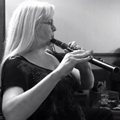 Bev Whelan (Flute) and Ron Pirrie (Guitar)