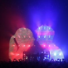 The Chemical Brothers - We Are The Night - The Boxer (with Tim Burgess)Live