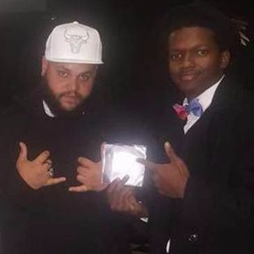Chucky Bricks  ft. Savage Smitty-A Gangster & A Gentleman (Prod. by Wolf Brown X)
