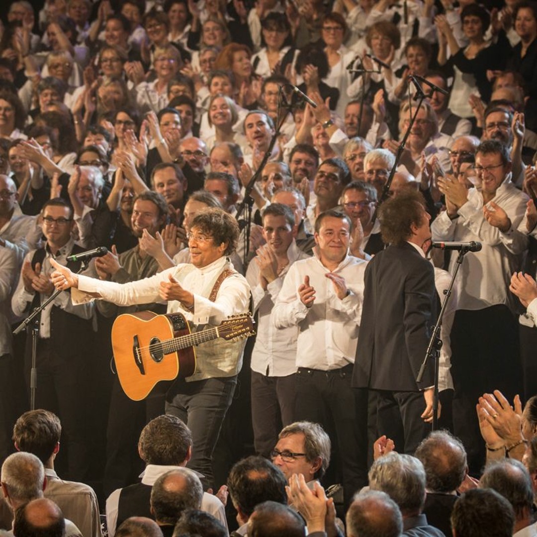stream-le-grand-choral-d-alain-souchon-et-laurent-voulzy-derri-re-les