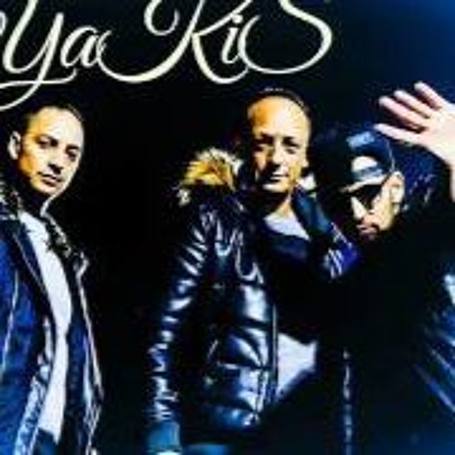 LOS YAKIS 2017 SACA LA BOTELLA