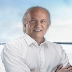 دعاء للموسيقار عمر خيرت - عزف بيانو أحمد محمد