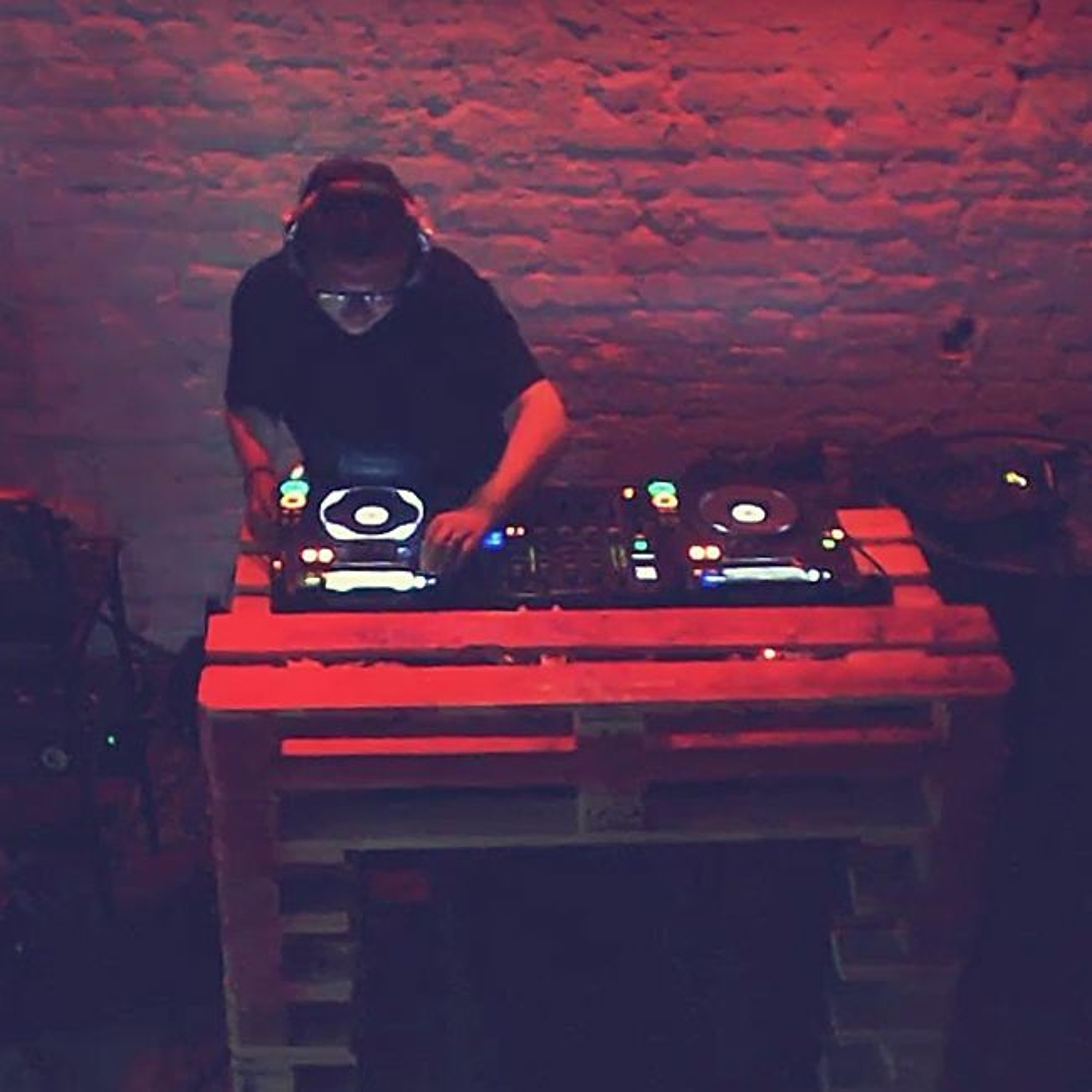 Vadim Indigo (DP-6) - Live @ DOM Club (Voronezh) (02 december 2017) episode artwork