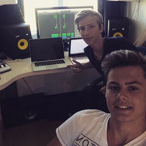 Mike Williams & Mesto - ID