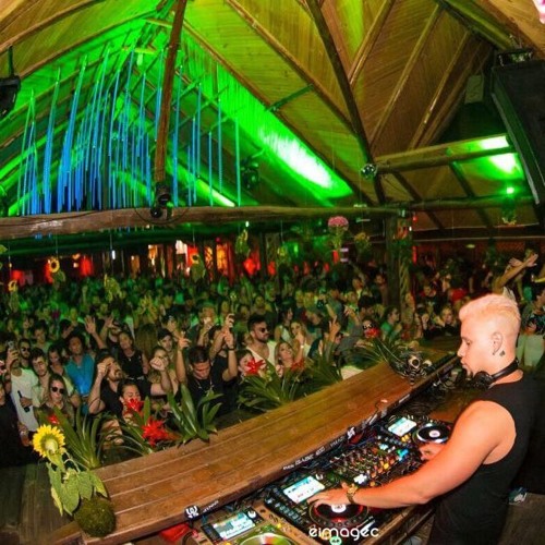 Volkoder @ 15 Anos Warung Beach Club
