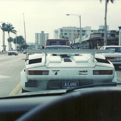 Miami '80s: Glide Through The Neon Streets