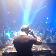 Mauro Mozart - Move It 2 The Drum Promise Land (Private Music)