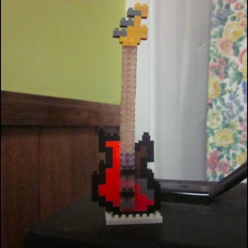 RAT PALACE IMPROVS - mr happy does a bass solo