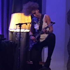 Hollow (recorded live by Alex Paulick/Kreidler)