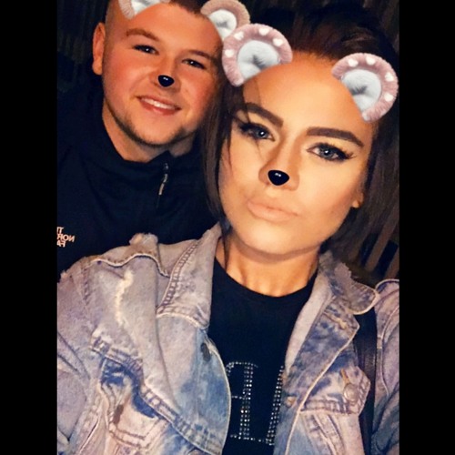 Dj Nemesis Mc Stomping move to the beat