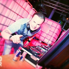 Show Me ONE (Gijs Cox' NYE EDIT)