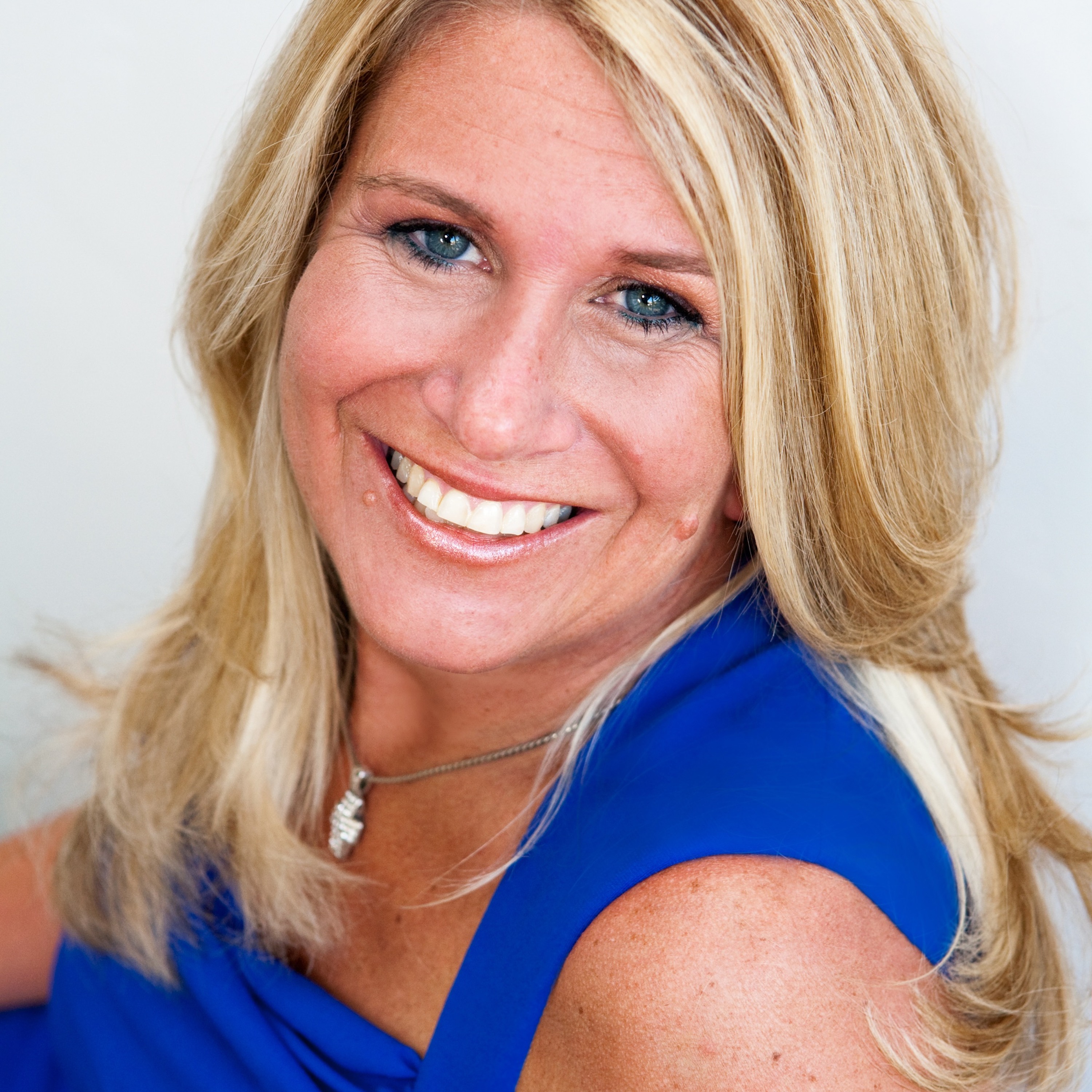 Bardi Toto - Disrupt Your Brand