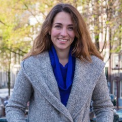 Ep 21: Joanna Kalafatis - Lose the Map on exploring a life of acting and travel blogging.