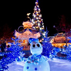 Main Street USA Disneyland Paris - Christmas music loop