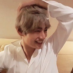 Kim taehyung laughing