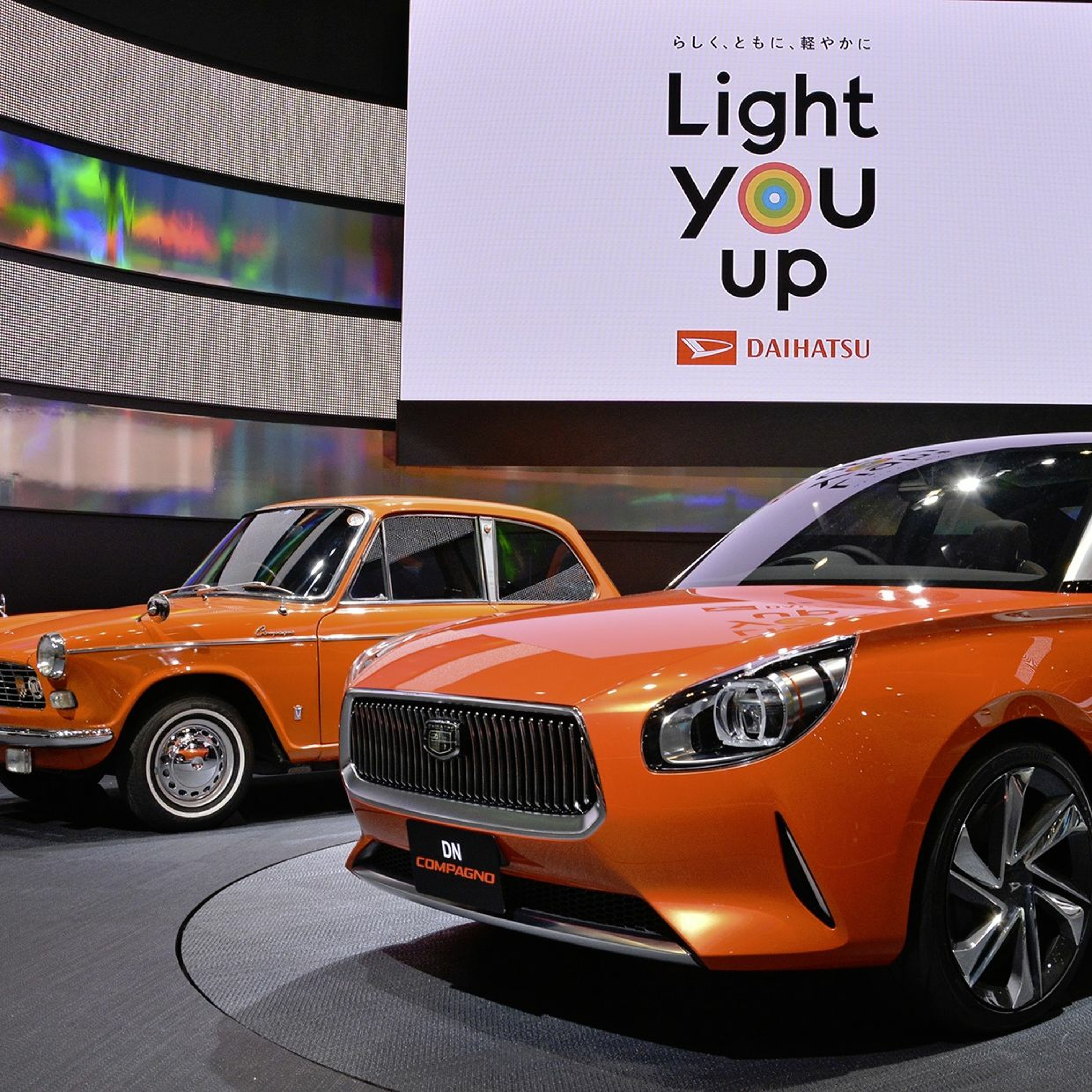 Overdrive: V8 RWD Cop Cars; Hyundai Santa Fe Road Test; LA Motor Show Oddities thumbnail