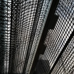 JR Waiting Area Annoucements