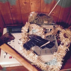 Xmas love songs for funky thugs & dangerous girls