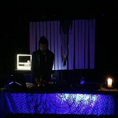 Yin%Yalien - El Paradero Cultural En Café Ámsterdan