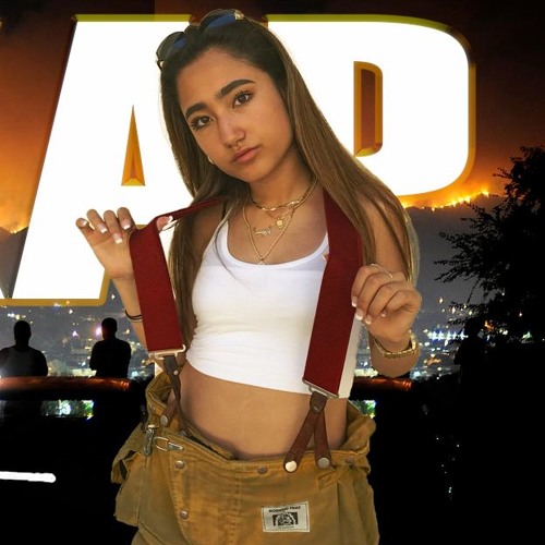 Parisa // Dj Designer Producer