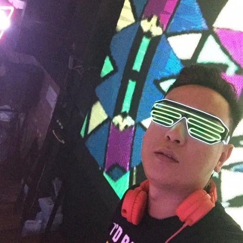 Castles In The Sky ( Tydat Remix )