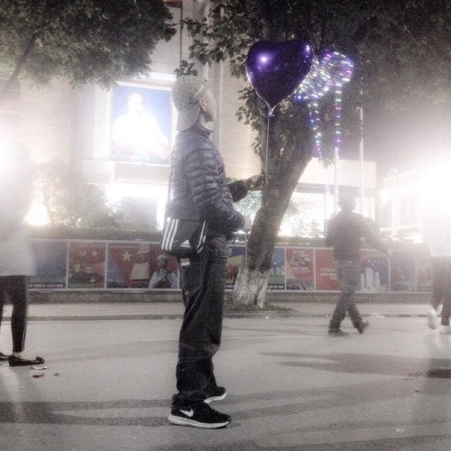 - Giả vờ thương anh có được không - Bịp on the múc =)))