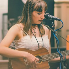 BBC Introducing Humberside Live Session 09/17. Tracks: 'I'm Fine' and 'Magpie'