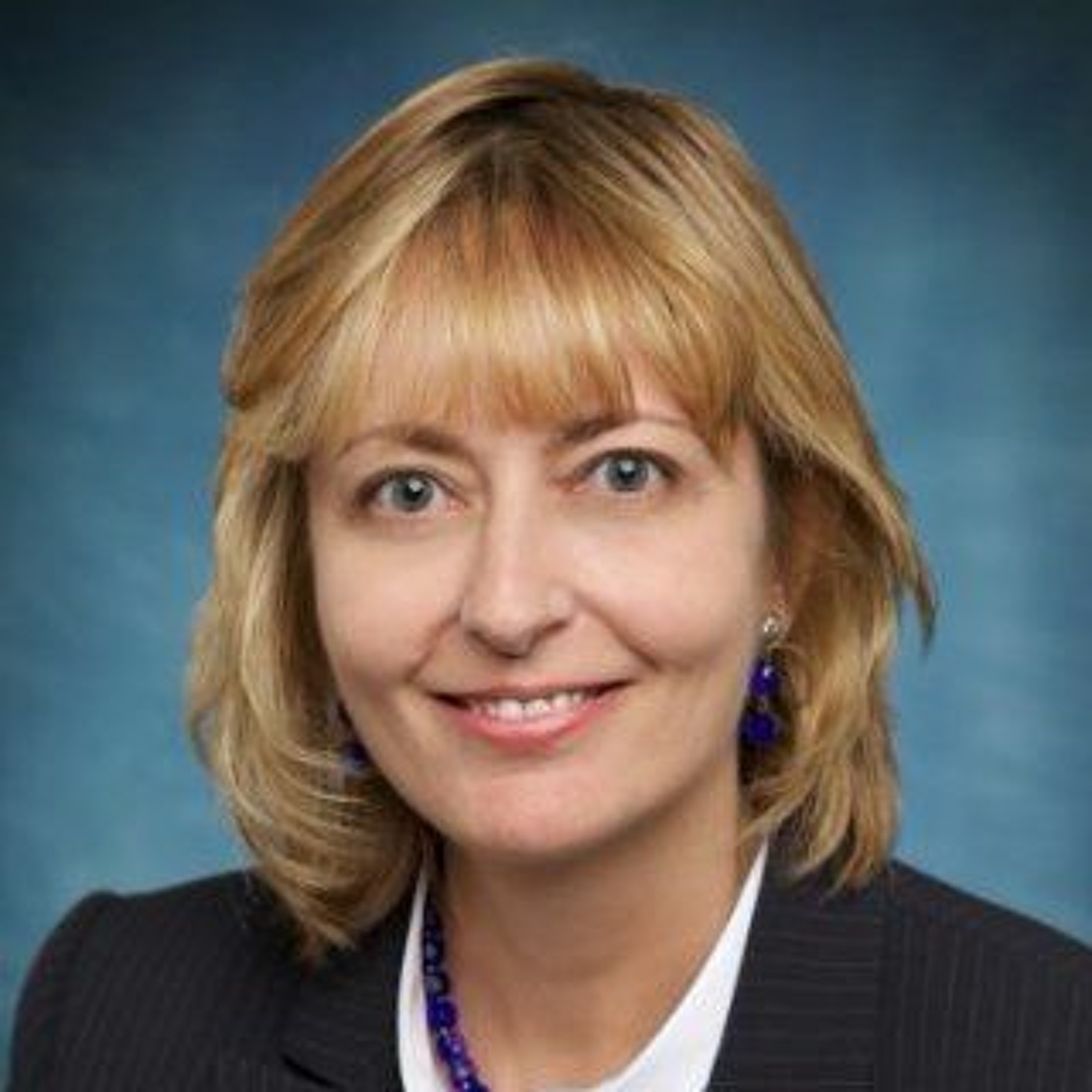 #012: How To Lead with Impact in Accounting & Finance with Kelly McCleary episode artwork