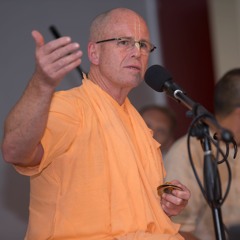 BB Govinda Swami - Kirtan at Fesitival of Flowers HD - Kirtan50: 2017 - Day 4