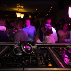 She's Got That Vibe (Demo)