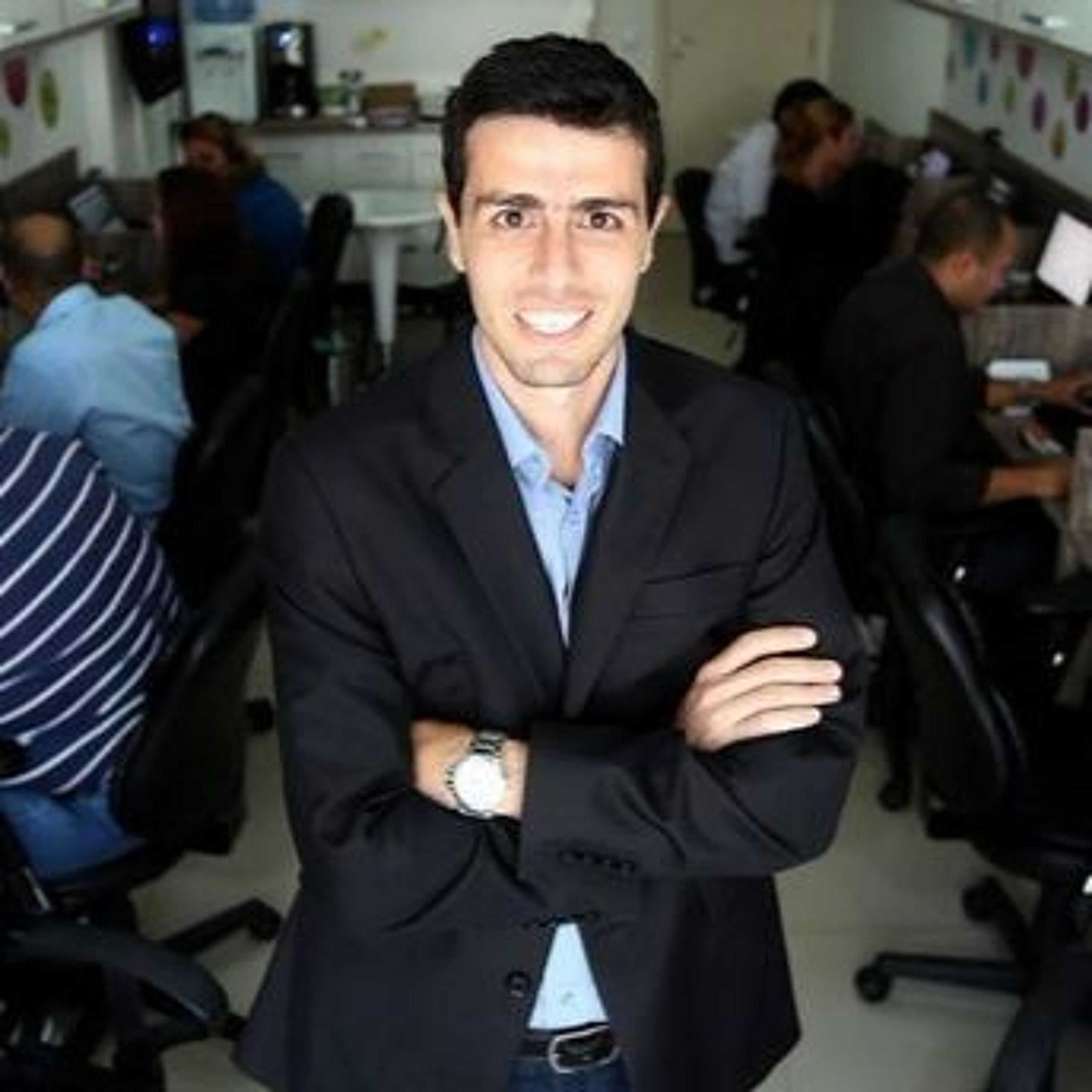 Viralizando para escalar, com o Gustavo Mota, CEO WeDoLogos - Heroes Ep. 19