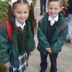 Tog mo lamh -Rang 2-muinteoir Adrienne