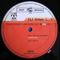 Cosmic Commando - Heartbreak (DJ Arne L II Remix)
