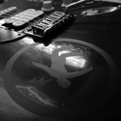 This is not my guitar (I´m not going to break it)(Part II)