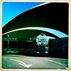 Between (MY LEFT HANDS)