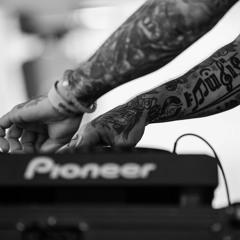 OLD SCHOOL HIP HOP MIX VOL 1