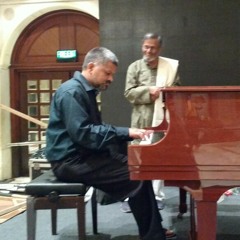 Raag Gambheeranaatai - Ashish Dha on piano.mp3