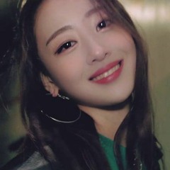 STAN LOONA. and this is a cover btw.(New by Yves LOONA)