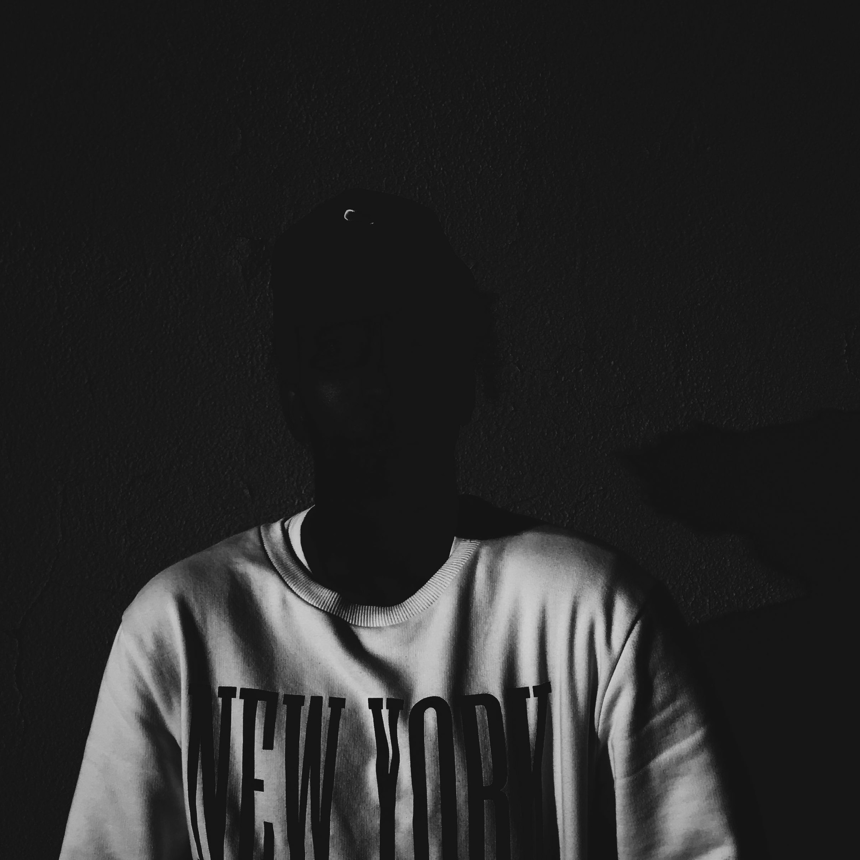 Midnight Thoughts intro episode artwork