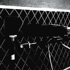 low // live from the machine studios