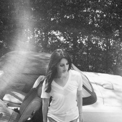 ʜᴏʟʟʏᴡᴏᴏᴅ...