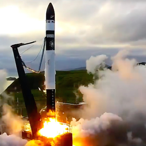 Stream episode Rocket Lab, Superman, S Andromedae, Gravitációs lencse by Solarpod podcast