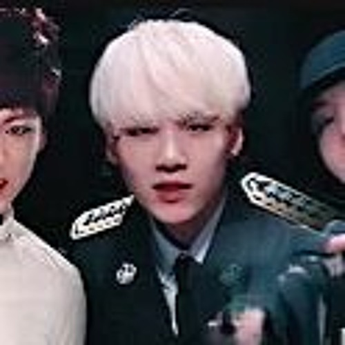 BTS - BOY IN LUV/DOPE/MIC DROP REMIX(MASHUP)