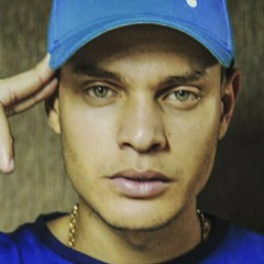 MC Huguinho - Lua Que Brilhou (Lyric Video) DJ Yur